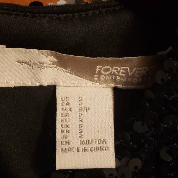Forever 21 black velvet with sequins all over - Picture 4 of 16